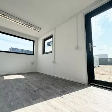 ufficio in container 7,3 x 2,7 m ufficio in container 7,3 x 2,7 m